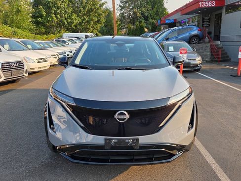 Used 2024 Nissan Ariya AWD image 2