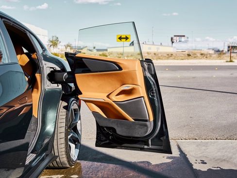 Used 2026 Ferrari Purosangue image 38