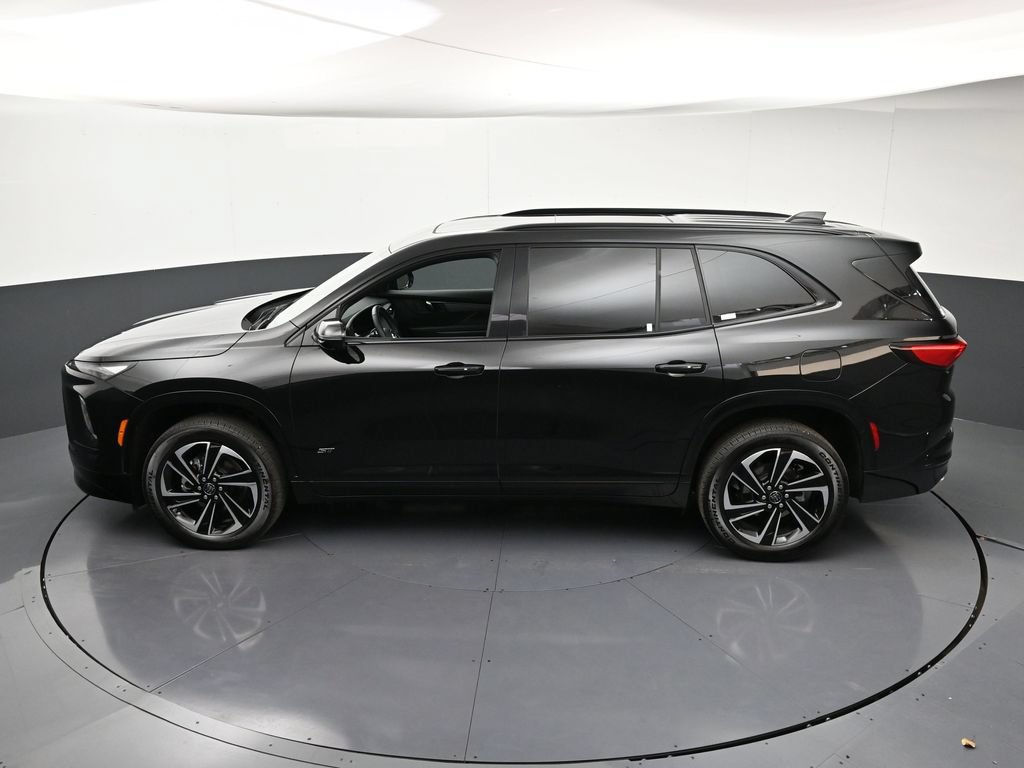 Used 2026 Buick Enclave Sport Touring w/ Power Package AWD/4WD image 17