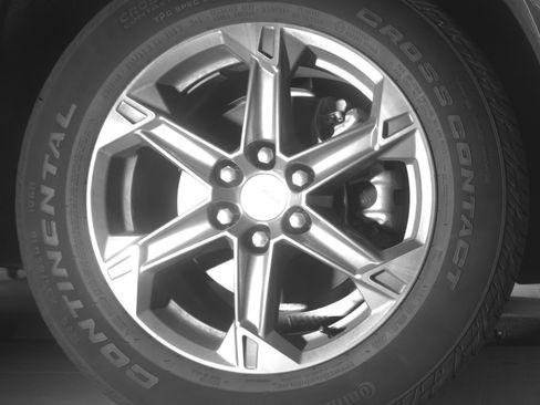 Used 2025 Chevrolet Blazer LT FWD image 13