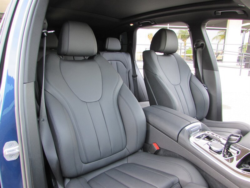 Used 2021 BMW X5 xDrive40i w/ Convenience Package AWD/4WD image 29