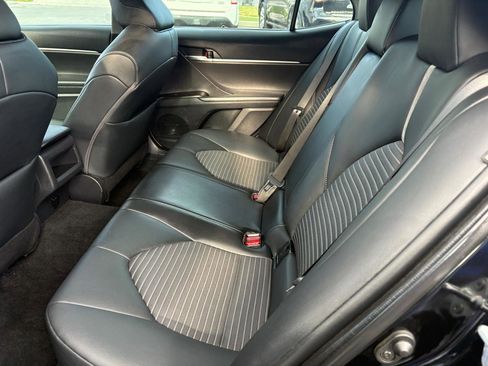 Used 2022 Toyota Camry SE w/ Cold Weather Package AWD/4WD image 8