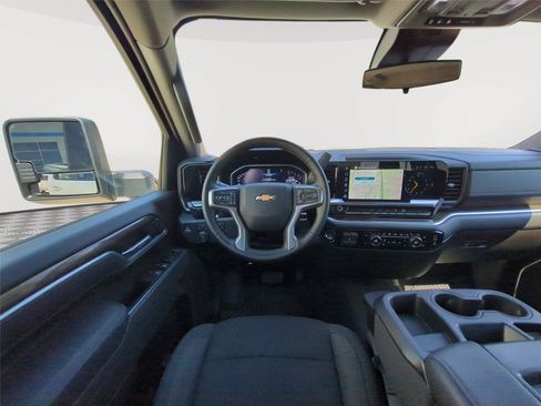 Used 2025 Chevrolet Silverado 2500 LT w/ Convenience Package AWD/4WD image 33