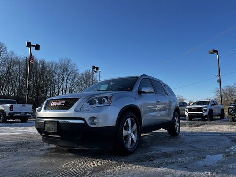 Used 2011 GMC Acadia SLT w/ Technology Package image 2