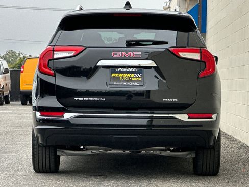 Certified 2024 GMC Terrain Denali w/ Denali Premium Package AWD/4WD image 5