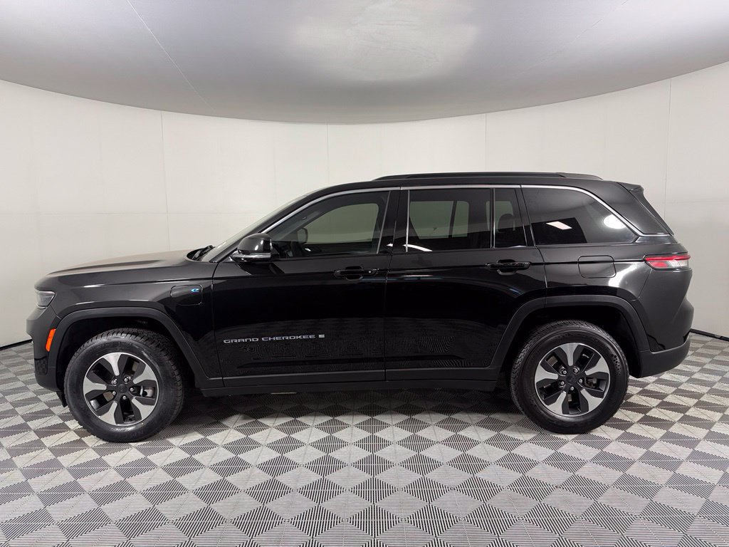 Used 2024 Jeep Grand Cherokee Limited 4xe AWD/4WD image 10