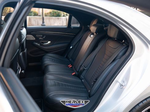 Used 2018 Mercedes-Benz S 560 4MATIC Sedan image 20