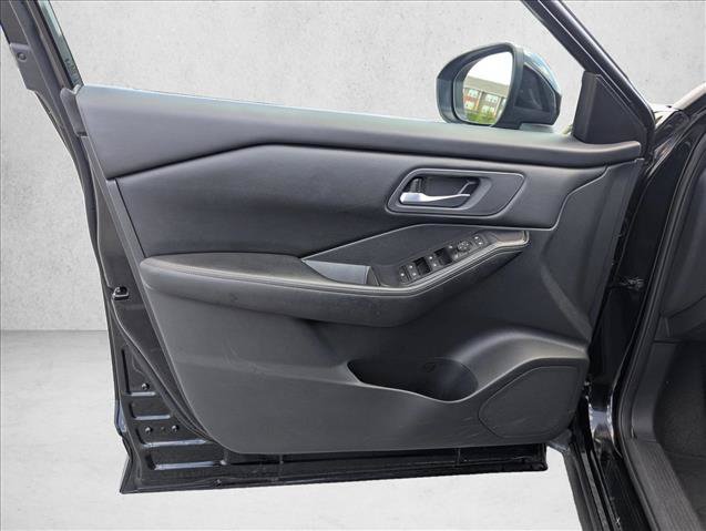 Used 2024 Nissan Rogue SV AWD/4WD image 21
