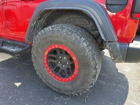 Used 2019 Jeep Wrangler Unlimited Rubicon w/ Uconnect 4C Nav & Sound Group AWD/4WD image 13