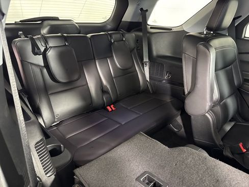 Used 2023 Ford Explorer XLT w/ Equipment Group 202A image 19