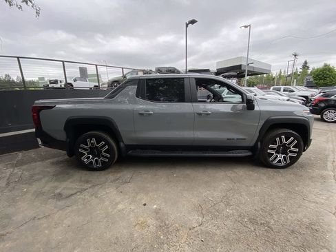 Used 2026 Chevrolet Silverado EV W/T w/ LPO, Utility Wall Package AWD/4WD image 7