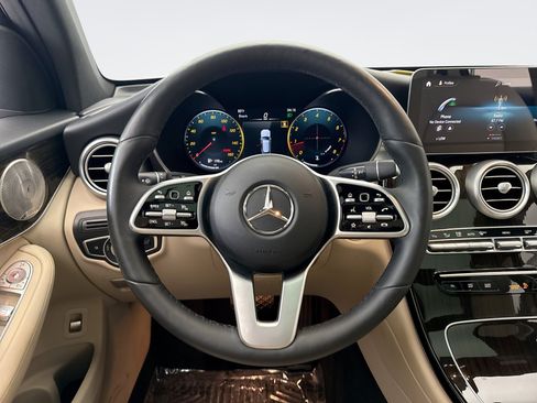 Used 2021 Mercedes-Benz GLC 300 4MATIC image 12