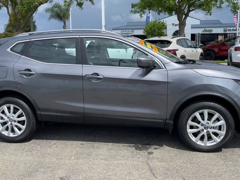 Used 2022 Nissan Rogue Sport SV w/ Technology Package AWD/4WD image 8