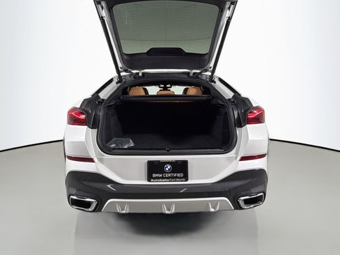 Certified 2024 BMW X6 xDrive40i w/ Executive Package image 28