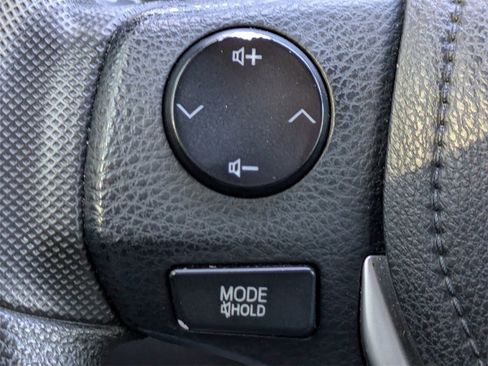 Used 2019 Toyota Corolla LE image 23