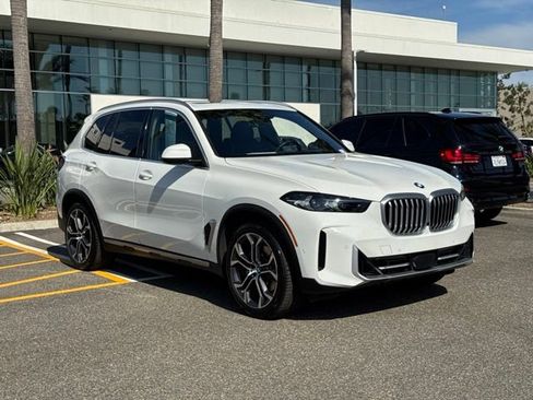 Used 2024 BMW X5 xDrive40i AWD/4WD image 6