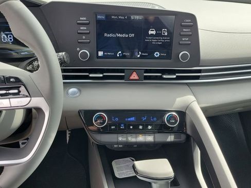New 2026 Hyundai Elantra Sport FWD image 14