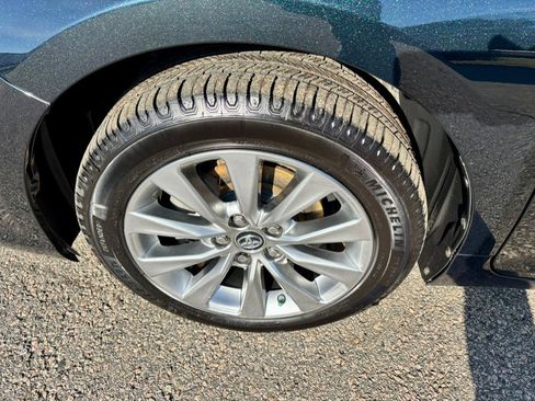 Used 2015 Toyota Camry XLE image 30