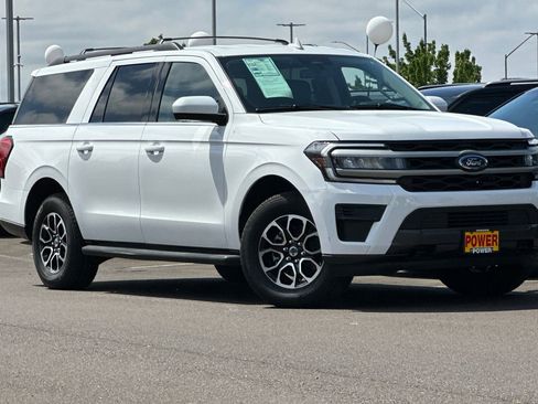 Used 2024 Ford Expedition Max XLT AWD/4WD image 2