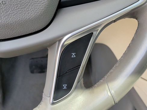 Used 2017 Cadillac XT5 Luxury w/ Driver Awareness Package FWD image 19