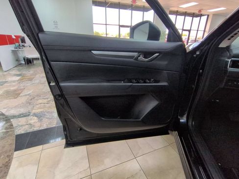 Used 2025 MAZDA CX-5 AWD 2.5 S w/ Preferred Package image 11