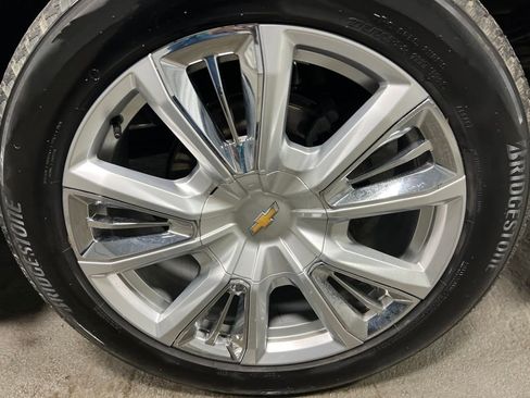 Used 2023 Chevrolet Silverado 1500 High Country image 45