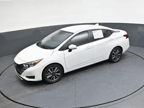 Certified 2025 Nissan Versa SV w/ Trunk Package image 33