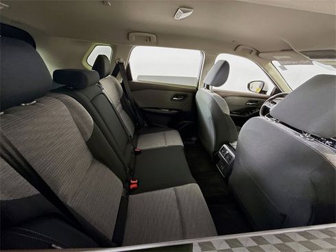 Certified 2023 Nissan Rogue SV image 27