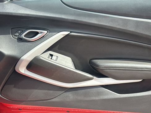 Used 2023 Chevrolet Camaro LT RWD image 14