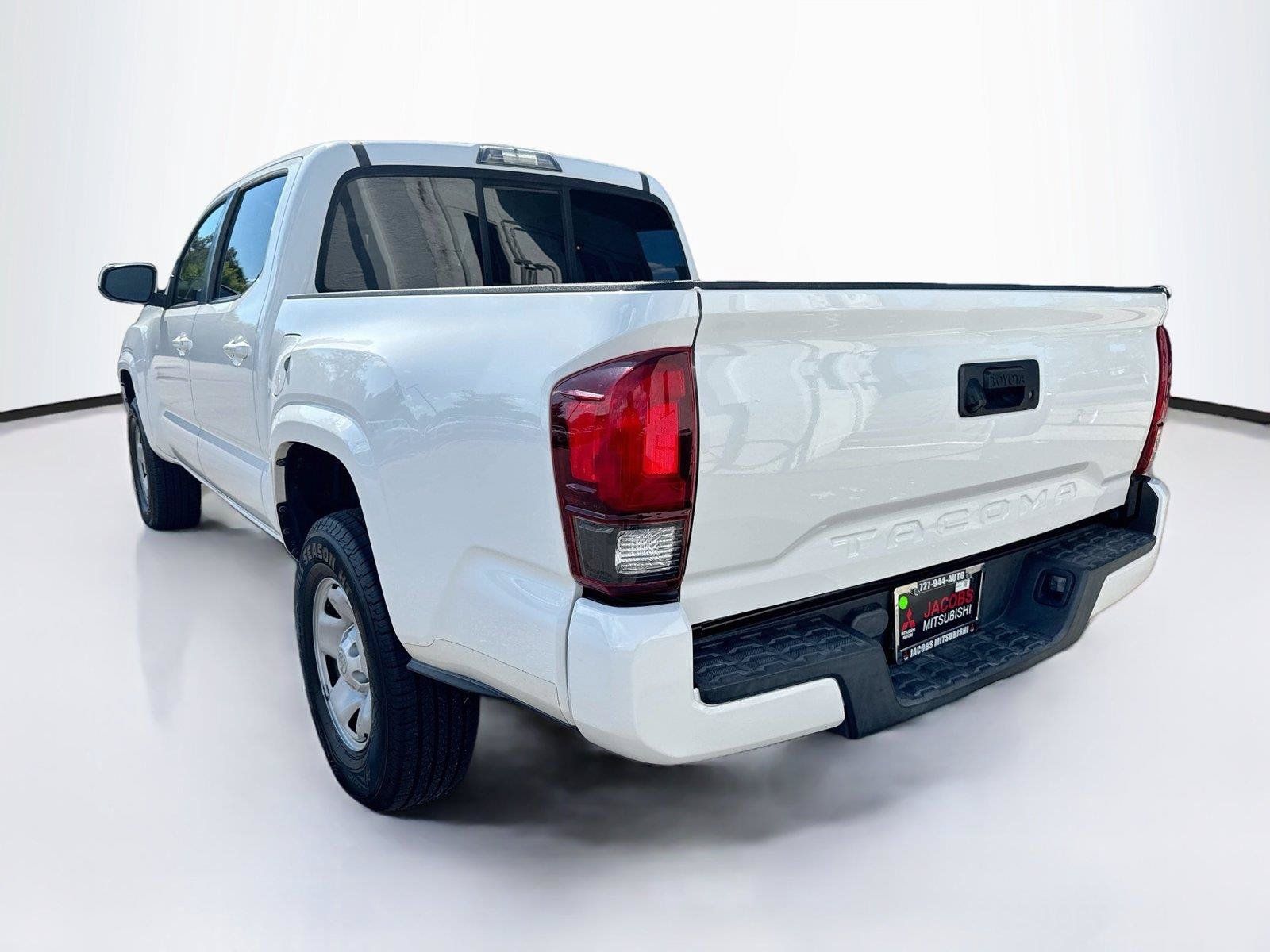 Used 2020 Toyota Tacoma SR w/ SR Convenience Package RWD image 3