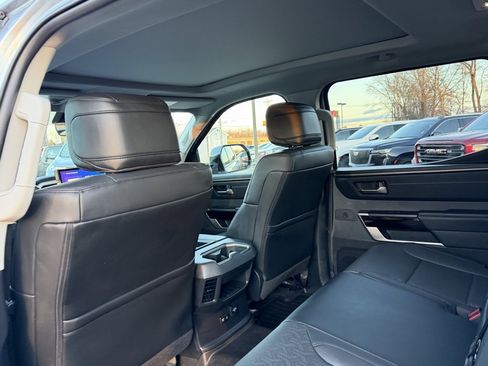 Used 2024 Toyota Tundra Limited image 10