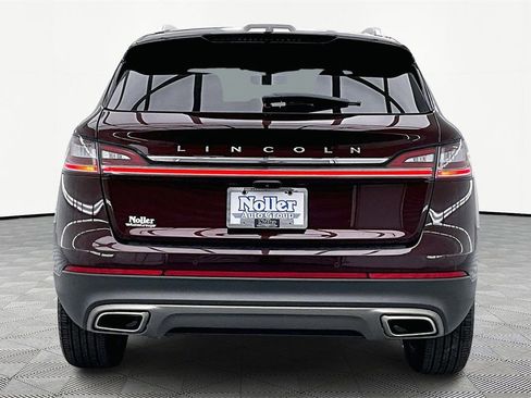 Used 2022 Lincoln Nautilus Reserve image 4