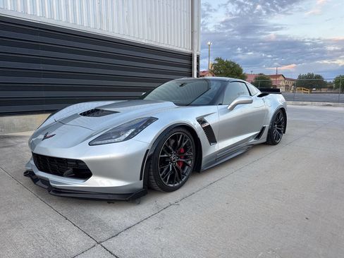 Used 2017 Chevrolet Corvette Z06 image 7
