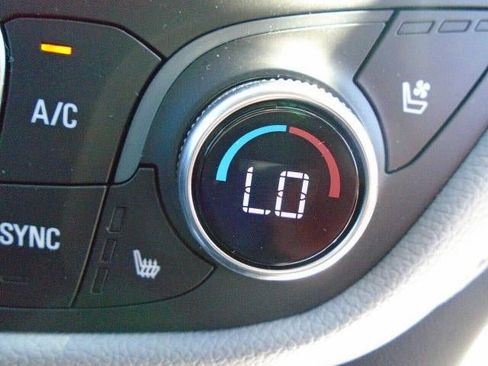 Used 2019 Chevrolet Equinox Premier image 21