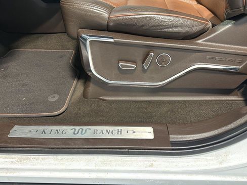 Used 2021 Ford F150 King Ranch w/ Equipment Group 601A High AWD/4WD image 23