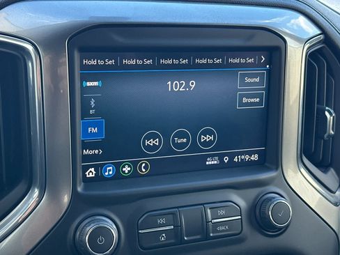 Used 2022 Chevrolet Silverado 1500 RST w/ Z71 Off-Road Package AWD/4WD image 17