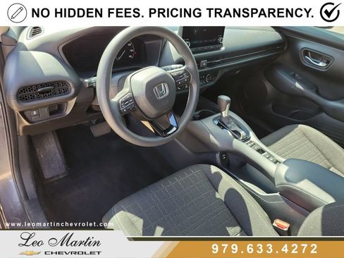 Used 2025 Honda HR-V LX image 14
