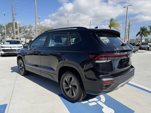 New 2026 Volkswagen Taos S image 5