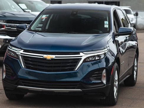 Used 2022 Chevrolet Equinox LT image 3
