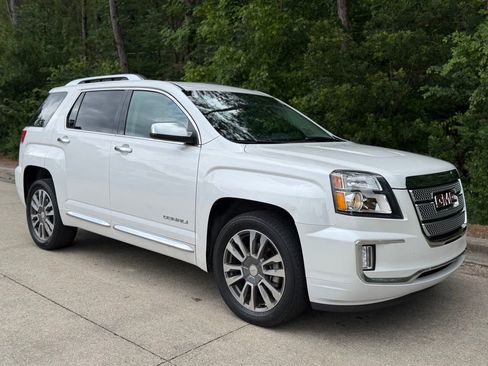 Used 2017 GMC Terrain Denali FWD image 6