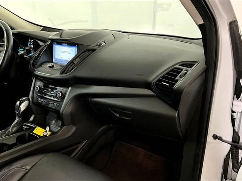 Used 2019 Ford Escape SEL image 16