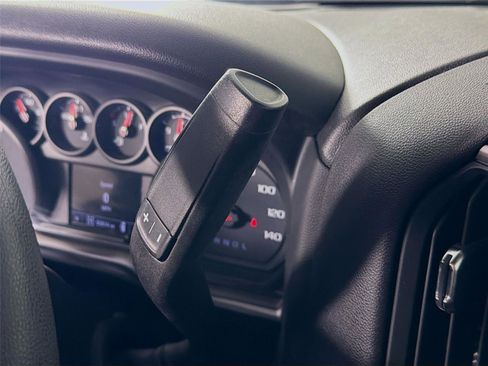 Used 2023 Chevrolet Silverado 1500 Custom AWD/4WD image 17