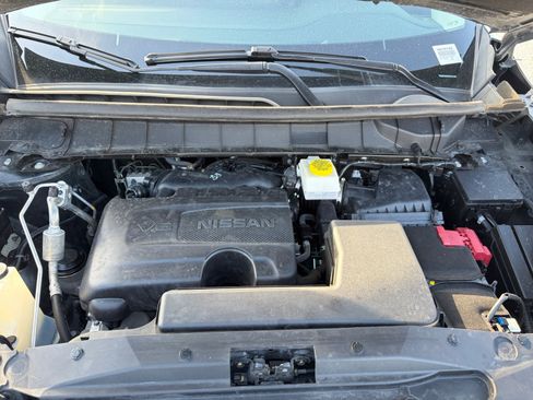 Used 2024 Nissan Pathfinder SL w/ Black Appearance Package FWD image 24