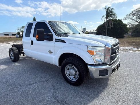 Used 2015 Ford F250 XL w/ XL Appearance Package RWD image 6