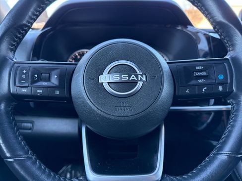 Used 2022 Nissan Pathfinder SV image 26