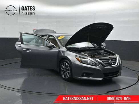 Used 2016 Nissan Altima 2.5 SL w/ 2.5 Technology w/LED Package FWD image 54