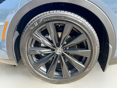 New 2026 Toyota Crown Nightshade image 31