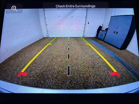 Used 2025 Jeep Grand Cherokee Altitude image 20