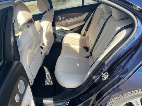Used 2021 Mercedes-Benz E 350 4MATIC Sedan w/ Premium Package image 15