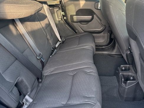Used 2022 Jeep Wrangler Unlimited Sport image 8